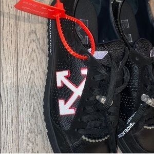 Off white men sneakers